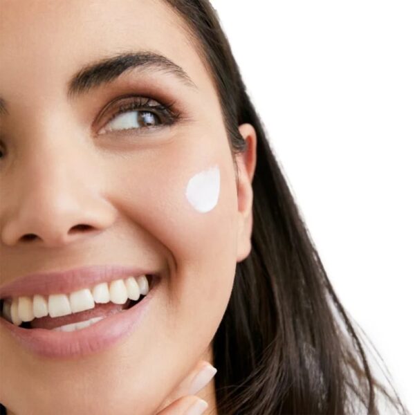 Eucerin Sun krema za zaštitu od sunca za lice SPF50 - Image 6